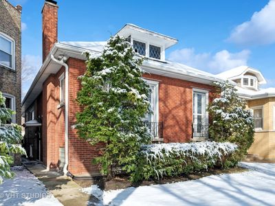 6610 N Fairfield Ave, Chicago, IL, 60645