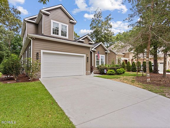 2nd image of 70 Plantation Passage Drive SE