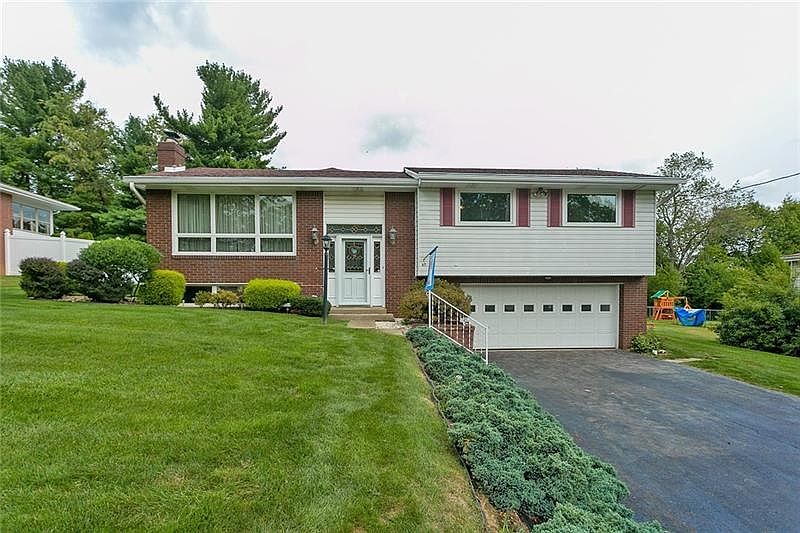 1st image of 45 Deerfield Dr