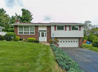 45 Deerfield Dr, Greensburg, PA 15601