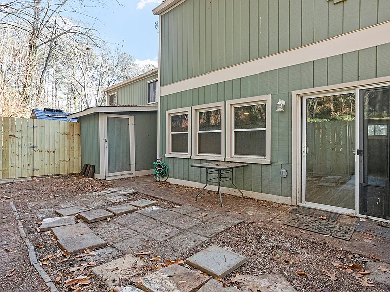 602 Dylan Ct — Photo 23
