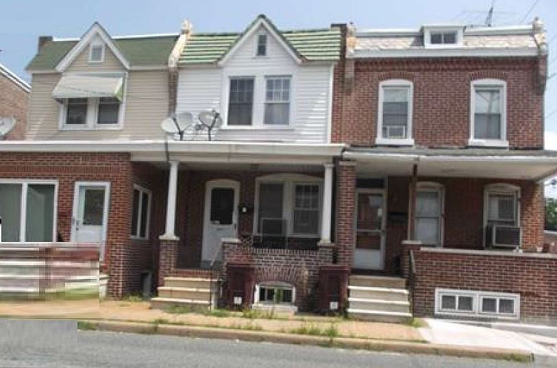 1st image of 1903 W 2nd St