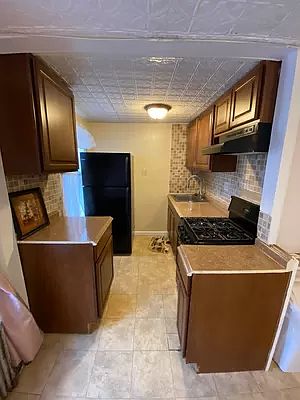 5th image of 436 Union St #3C