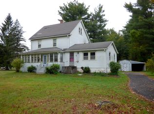 3 E Hill Rd, Canton, CT 06019