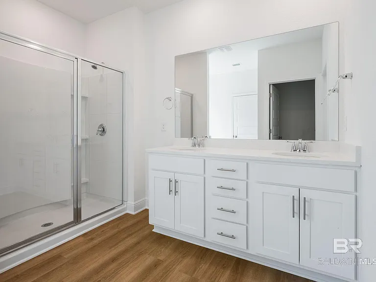 12946 Grand Rapids Rd — Photo 14