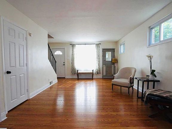 5th image of 6371 Magnolia St
