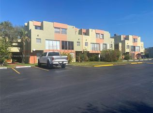 9390 W Flagler St APT 221B, Miami, FL 33174