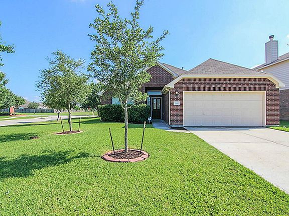 3rd image of 2948 Silver Landing Ln