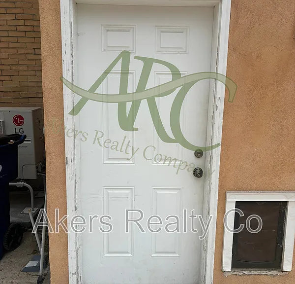 123 Van Buren St #DOWNSTAIRS — Photo 5