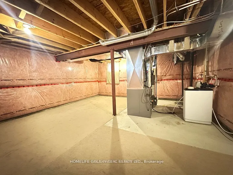 86 Nathan Cres — Photo 27
