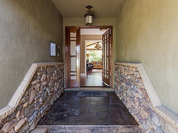 4th image of 2733 W 234th St