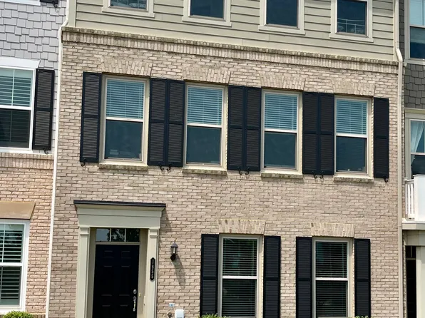 1855 Shadding Bay Ln, Dumfries, VA 22026