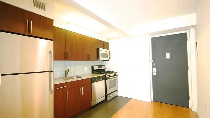 Rented by Douglas Elliman | media 17