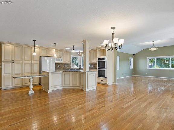 5th image of 3020 SW 325th Ave