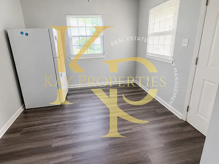 3013 Wedgedale Ave — Photo 6