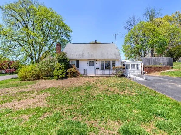 29 Old Barn Road South, Stamford, CT 06905