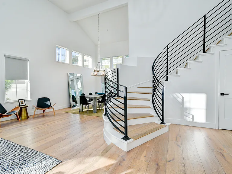 2207 Calle Opalo — Photo 1