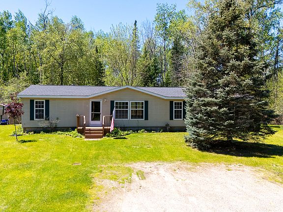 4th image of 3215 N Townline Rd