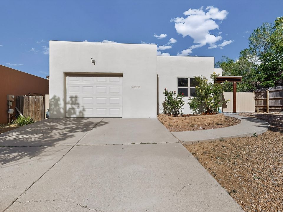 1st image of 1507 Calle Angelina