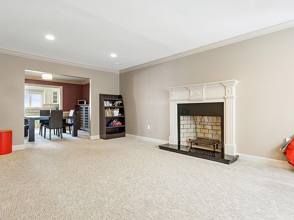 2nd image of 4035 Greentree Dr