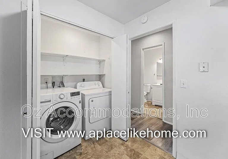 1428 NW 64th Ter — Photo 13