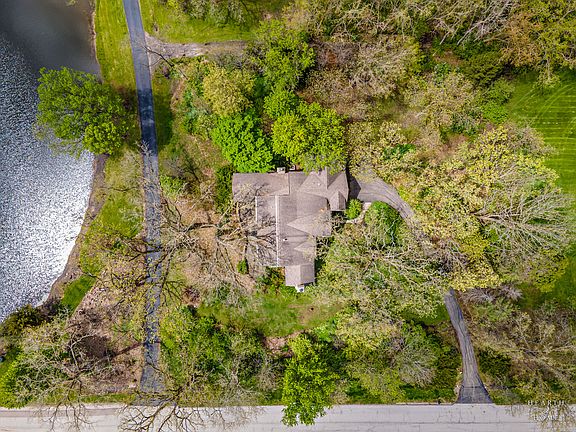 5th image of 1S270 Saint Mihiel Dr