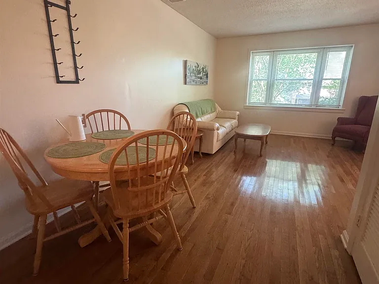 2132 Belle Grove Dr SW — Photo 12