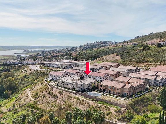 4th image of 10443 Graphite St