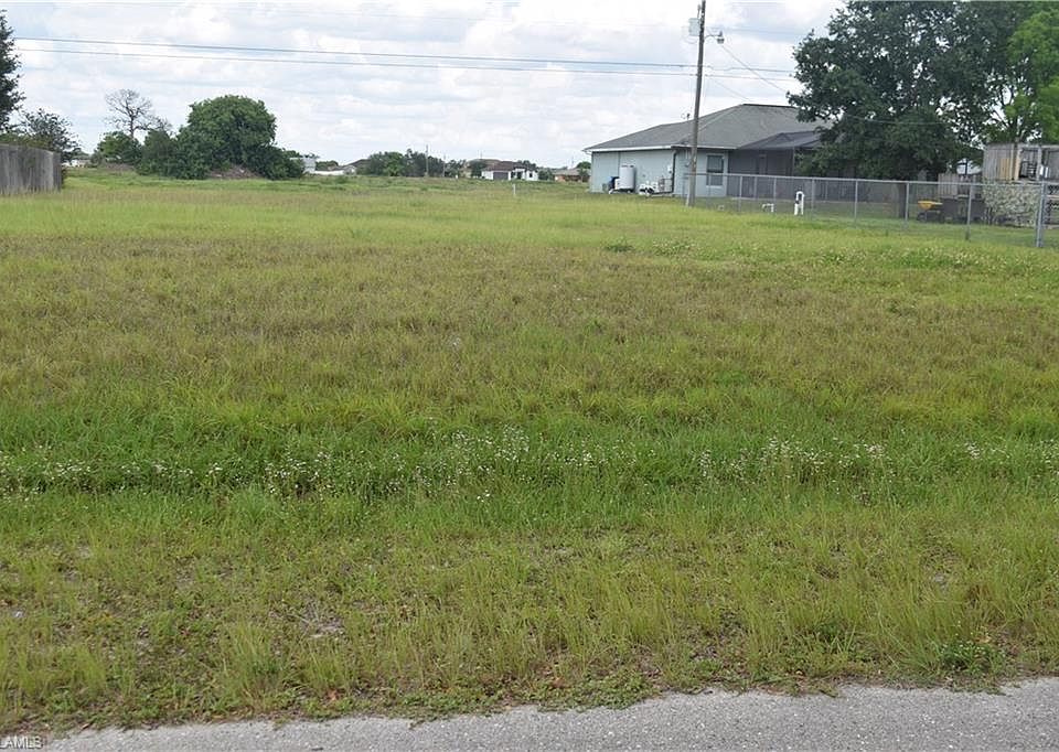 1st image of 1143 NE 2nd Pl
