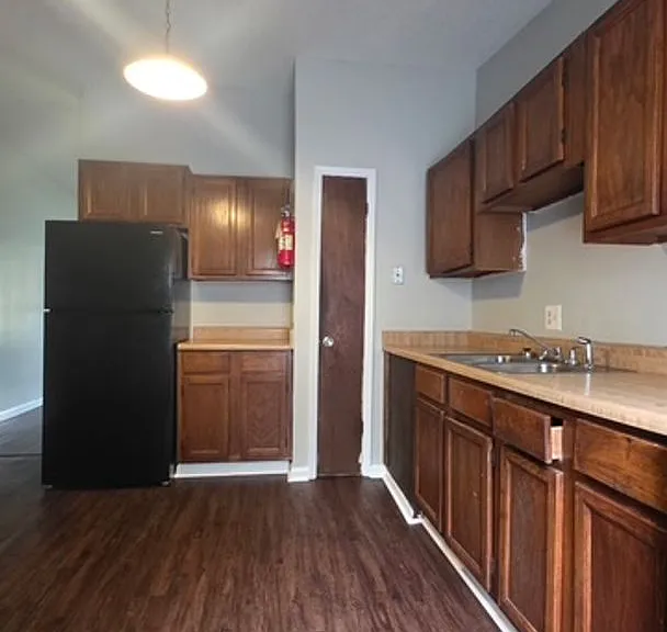314 Station Crossing Dr — Photo 4