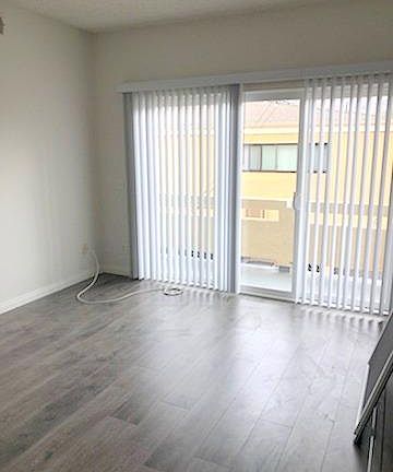 3rd image of 1735 Peyton Ave APT 304