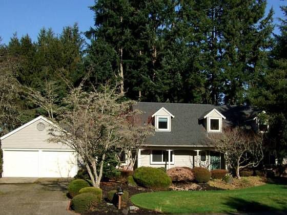 1st image of 2110 Wedgewood Dr SE