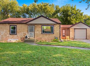 460 Oak Lawn Ave, Green Bay, WI 54304