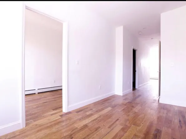 1261 Herkimer Street C image 2 of 10