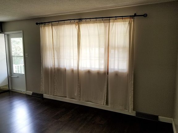 3rd image of 2217 Melody Dr