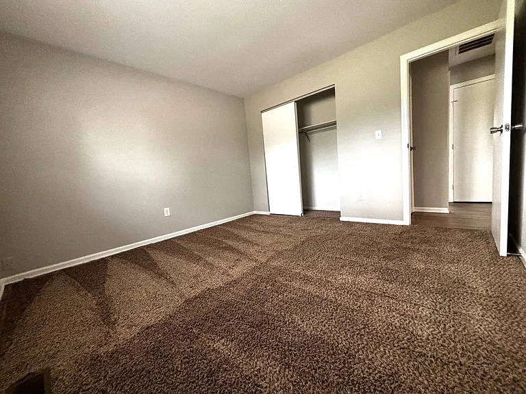 3137-3139 Silver Rock Ave #3137 — Photo 17