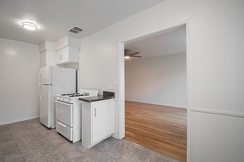 3rd image of 4410 W Martin Luther King Jr Blvd #111