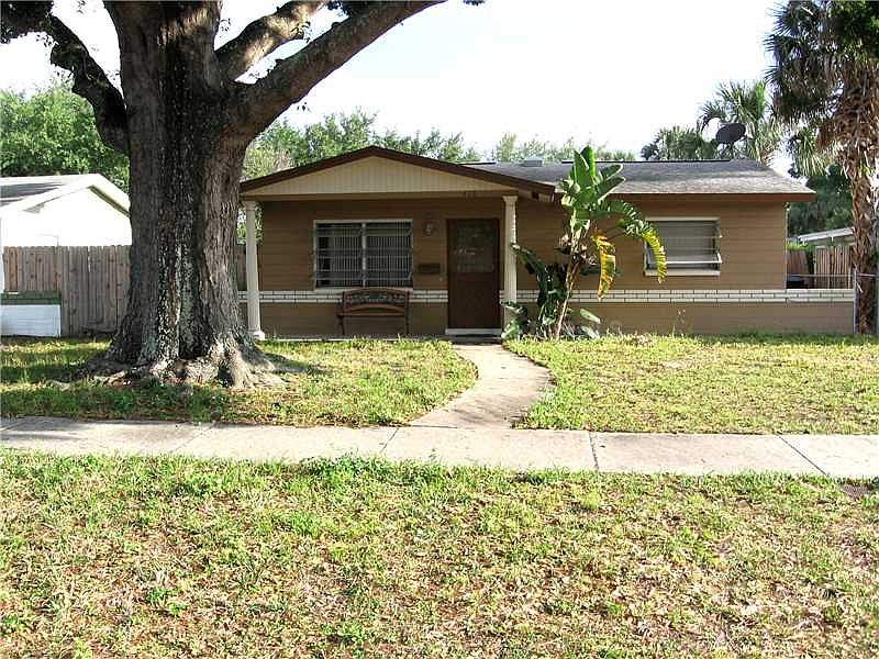 1st image of 478 74th Ave N