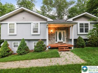 3122 Sparrow Ct, East Stroudsburg, PA 18302