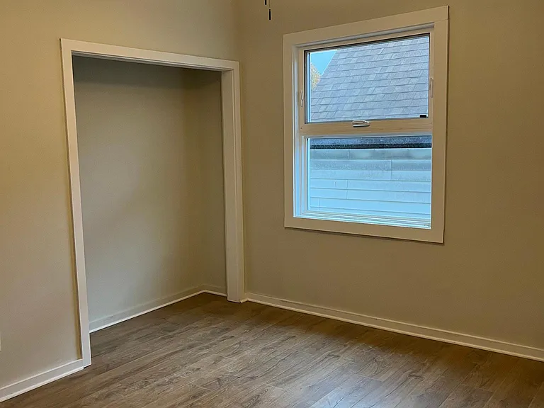 391 Forest Ave #2 — Photo 7