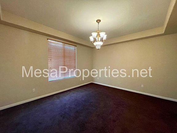 5th image of 16027 Oak Ct