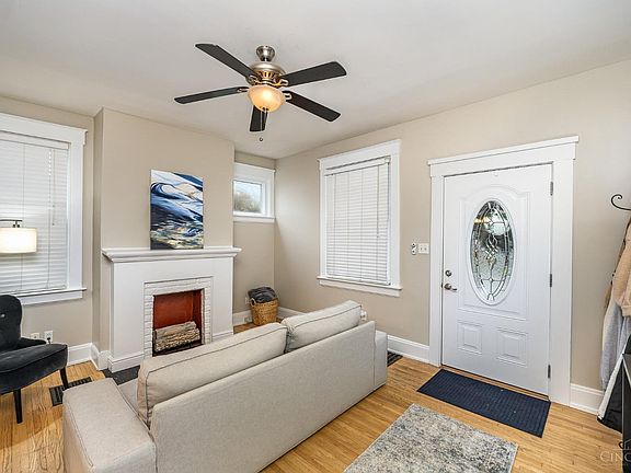 2nd image of 3745 Isabella Ave