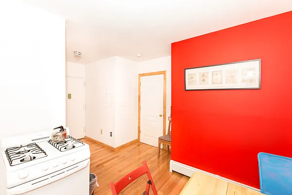 Rented by Gotham City Realty Group | media 18