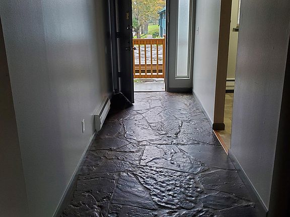 Front Entry Way
