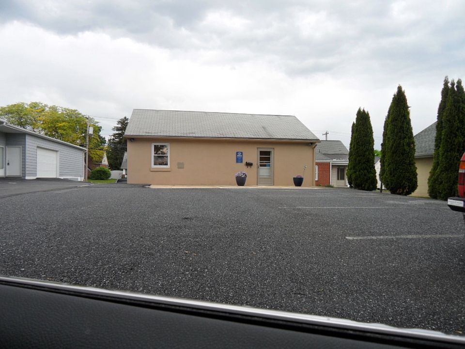 Exterior Photo of Office