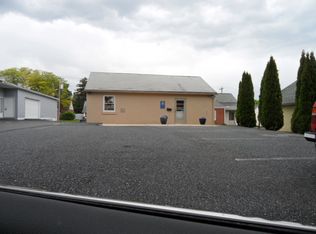 924 E Chocolate Ave #B, Hershey, PA 17033