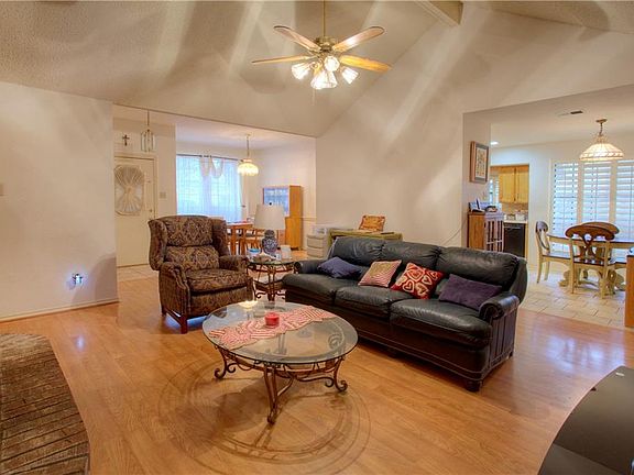 5th image of 2819 Ironwood Dr