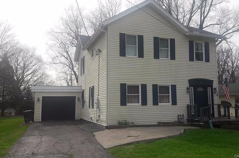 2nd image of 190 5th St