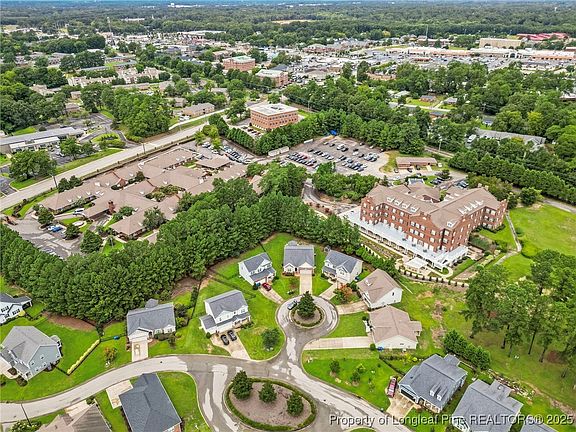 5th image of 800 Misty Meadow Ln