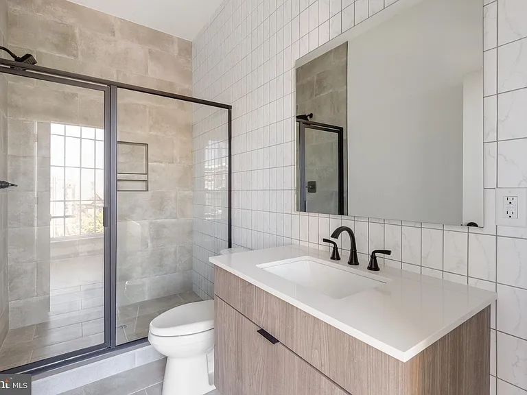 689 N Broad St #404 — Photo 10